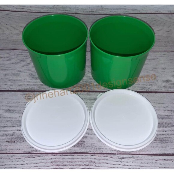 New Tupperware Canisters Green with White Seals 20 oz 4623 - Picture 3 of 5